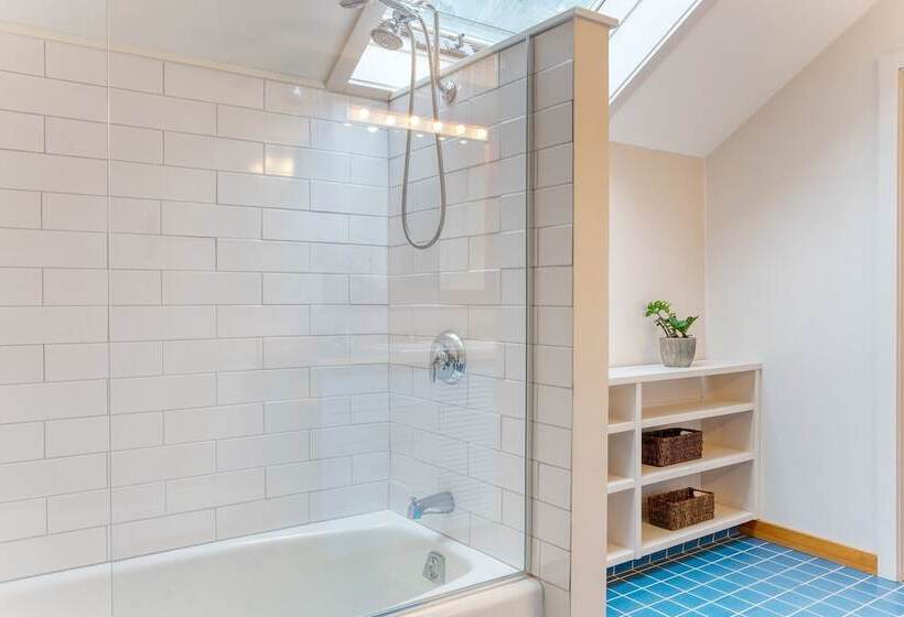 Wellspring By Avantstay Indoor Pool + Views