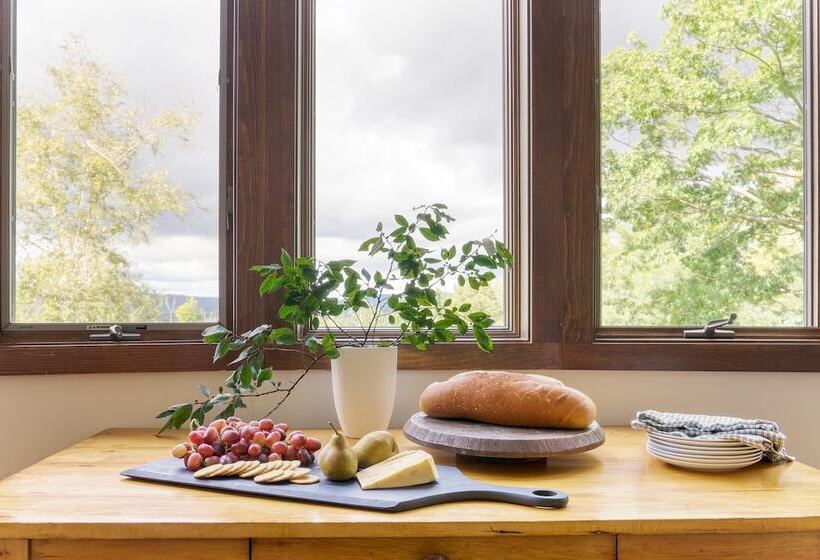 Wellspring By Avantstay Indoor Pool + Views