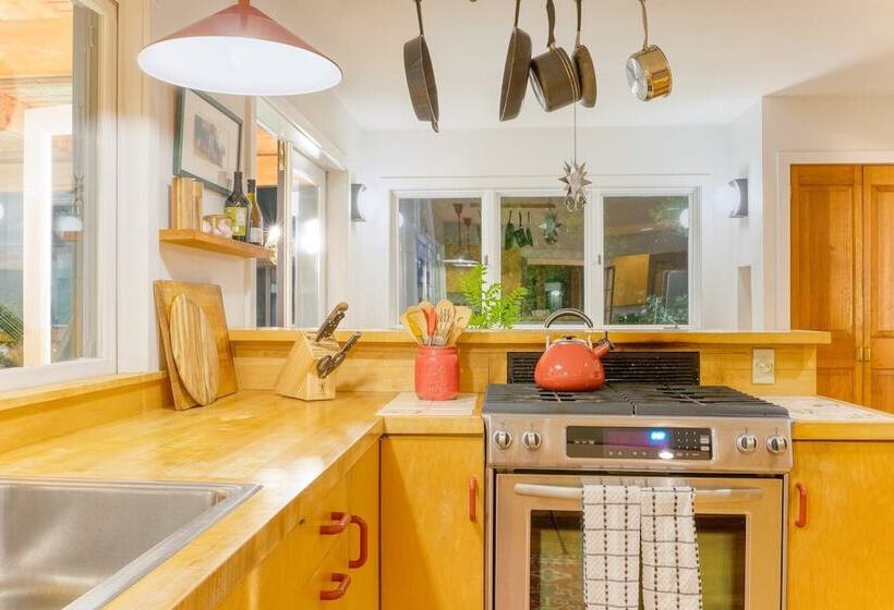 Wellspring By Avantstay Indoor Pool + Views