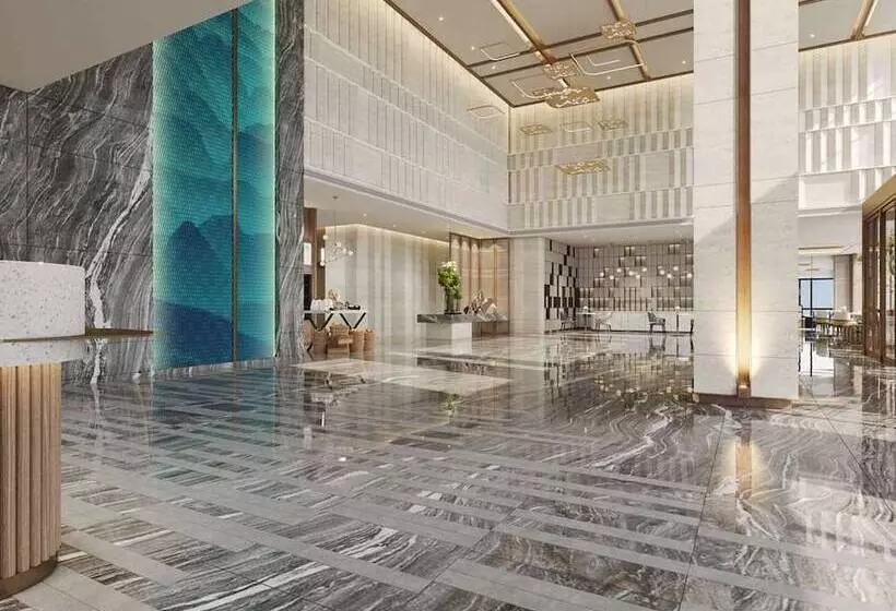 Hotelli Hilton Garden Inn Xingyi Wanfenglin