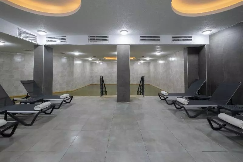 هتل Ramada Resort By Wyndham Pamukkale Thermal