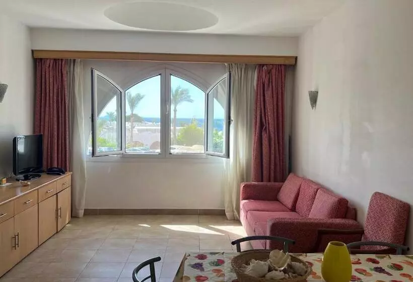 2 Bedrooms 2 Bathrooms Apartment At Domina Coral Bay Sea View