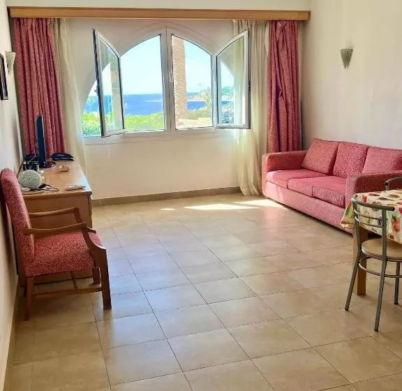 2 Bedrooms 2 Bathrooms Apartment At Domina Coral Bay Sea View