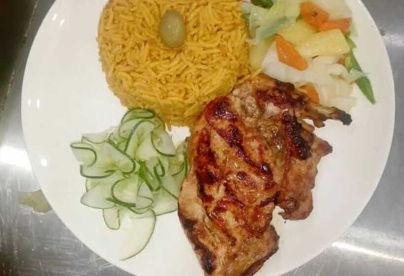 Elegant Hotel & Suites By City Green