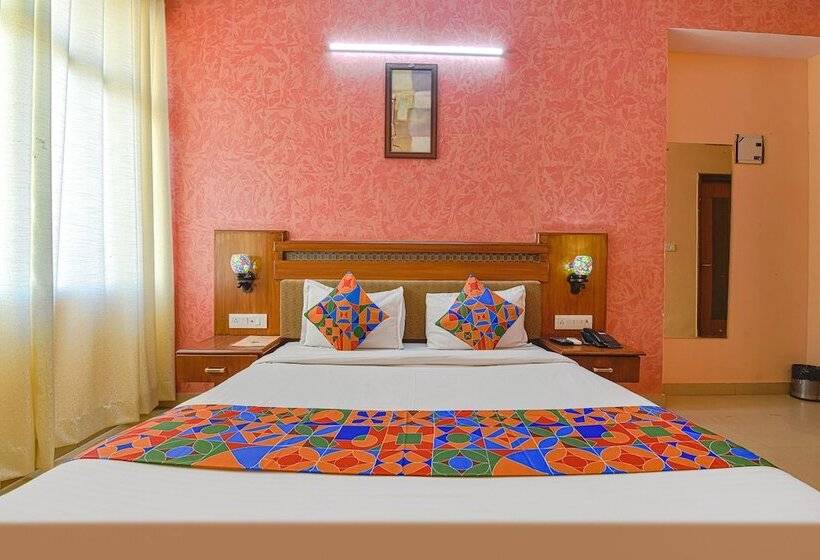 Fabhotel Royal Residency