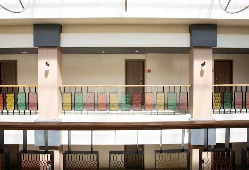 Hotelli B2 Mae Sot Boutique & Budget