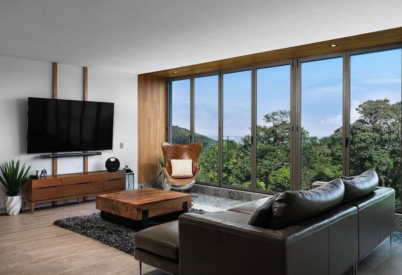 호텔 Bluepoint Seaview Patong 818