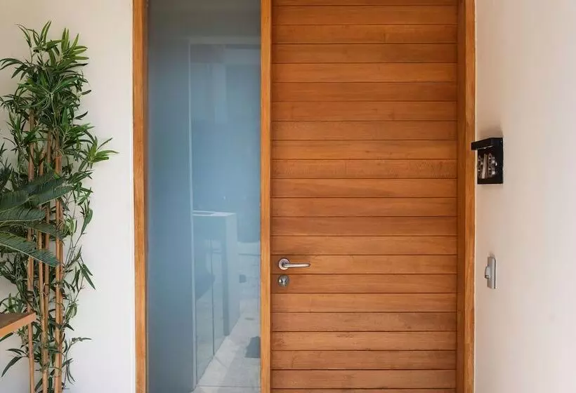 Hotelli Bluepoint Seaview Patong 818