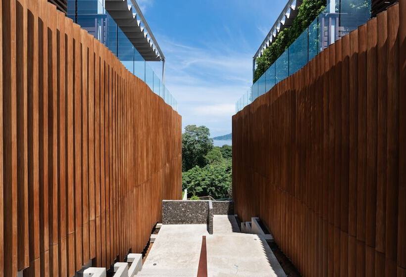 호텔 Bluepoint Seaview Patong 818