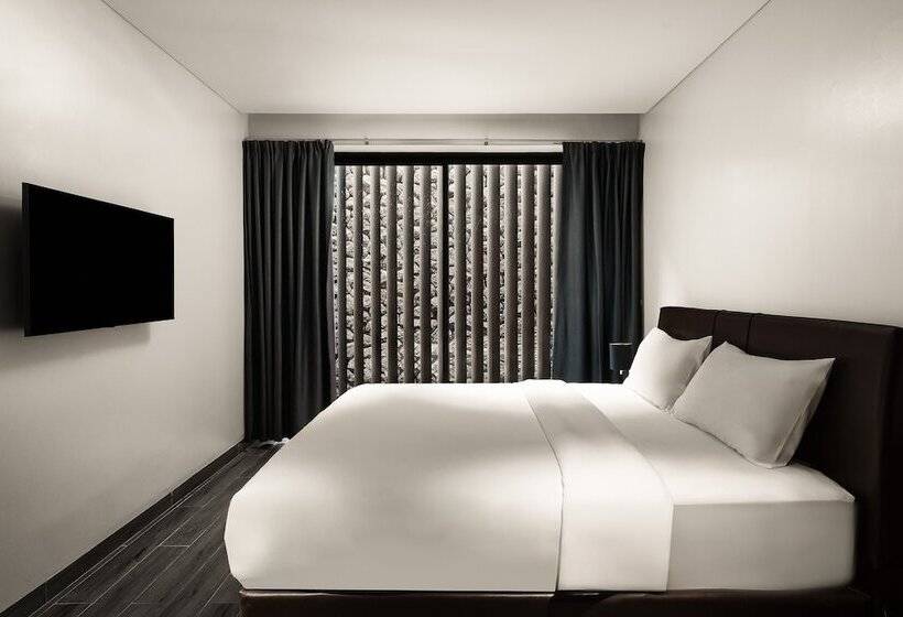 호텔 Bluepoint Seaview Patong 818