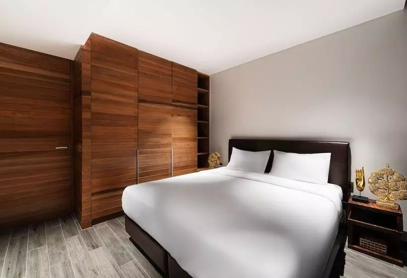 Hotelli Bluepoint Seaview Patong 818