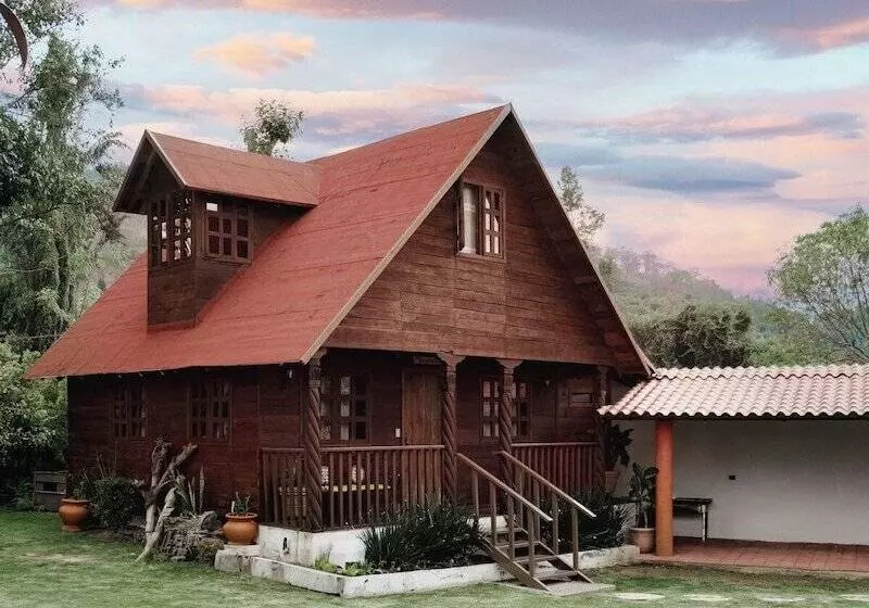 ホテル La Diligencia Cabañas Campestres