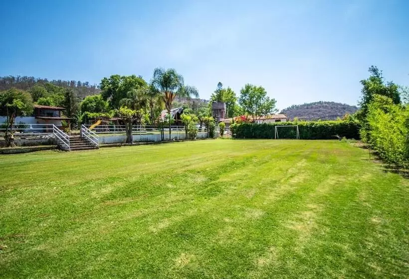 ホテル La Diligencia Cabañas Campestres