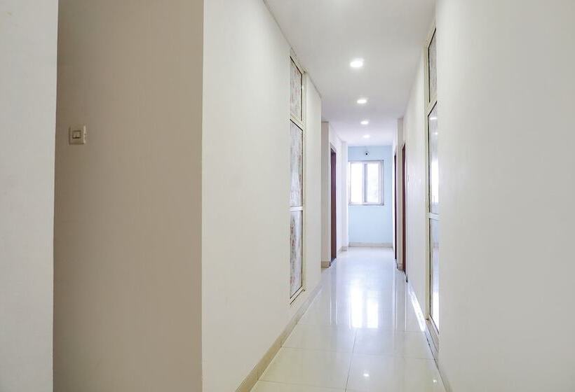 Отель Fabexpress Galaxy Hospitality