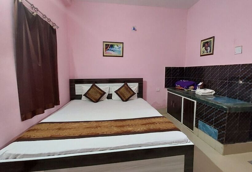 هتل Goroomgo Jagannath Inn Puri