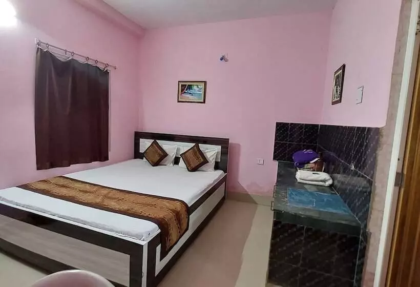 هتل Goroomgo Jagannath Inn Puri