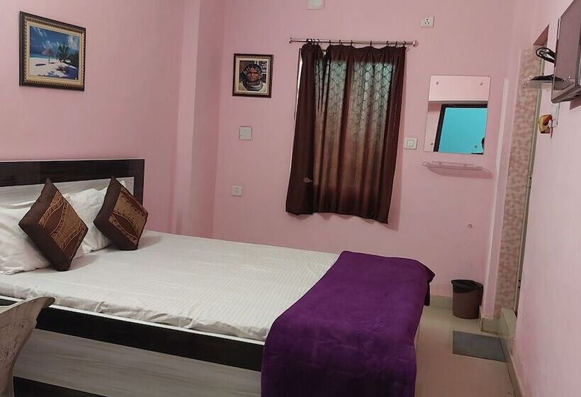 هتل Goroomgo Jagannath Inn Puri