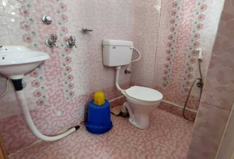 هتل Goroomgo Jagannath Inn Puri