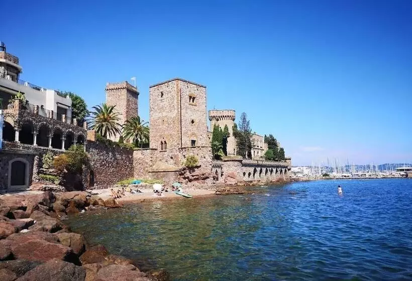 ホテル La Corniche D Or Mandelieu