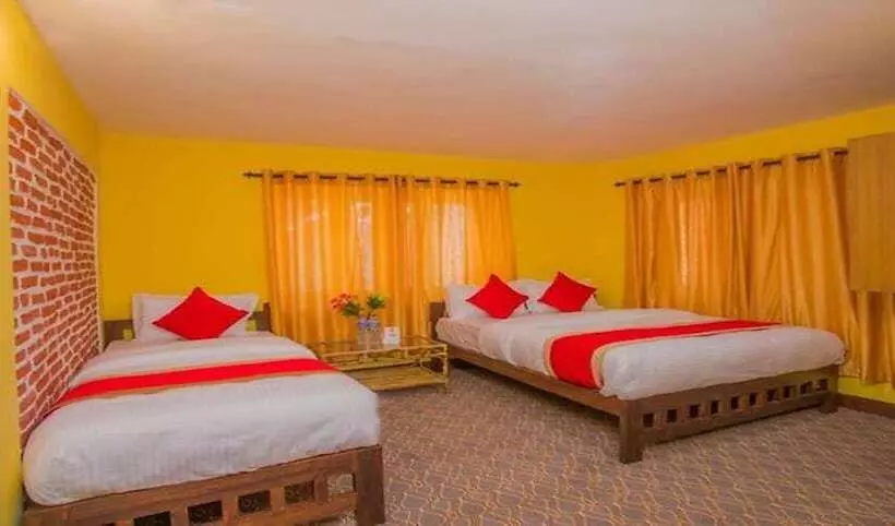 هتل Merostay 154 White & Peace