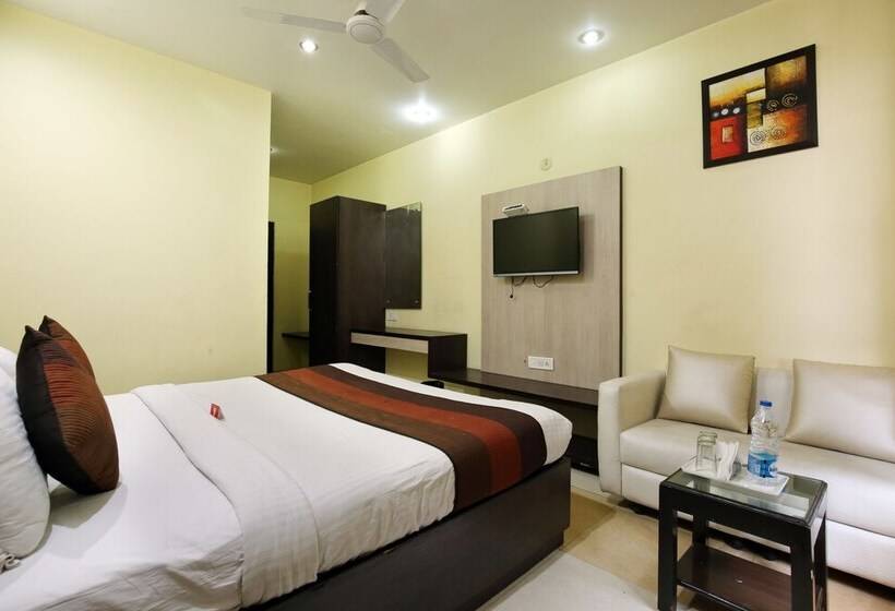 هتل Mm Yellowuds By Oyo Rooms