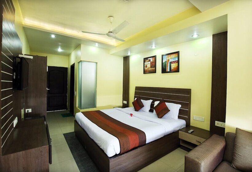 هتل Mm Yellowuds By Oyo Rooms