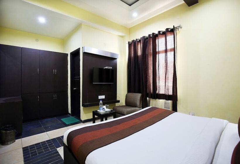 هتل Mm Yellowuds By Oyo Rooms