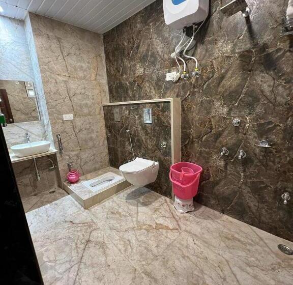 Hotel Mohammedi 1 Min Distance From Dargah Sharif