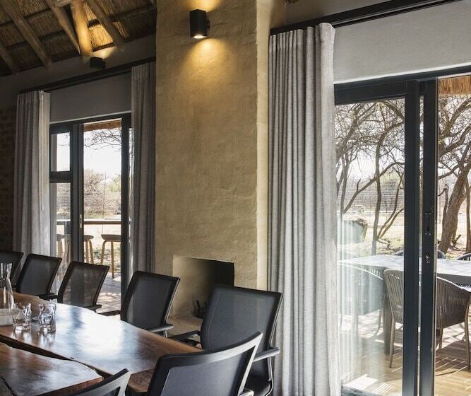 Otel Nako Safari Lodge