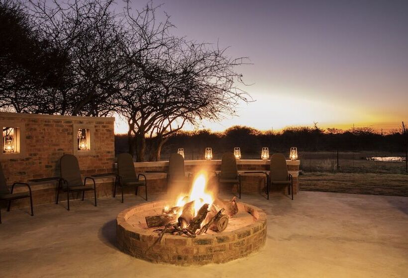 Otel Nako Safari Lodge