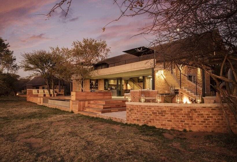 Otel Nako Safari Lodge