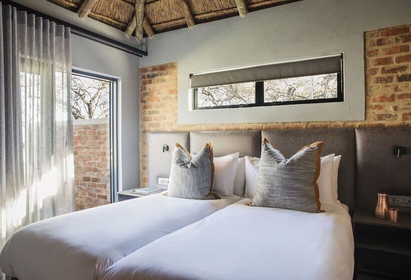 Otel Nako Safari Lodge