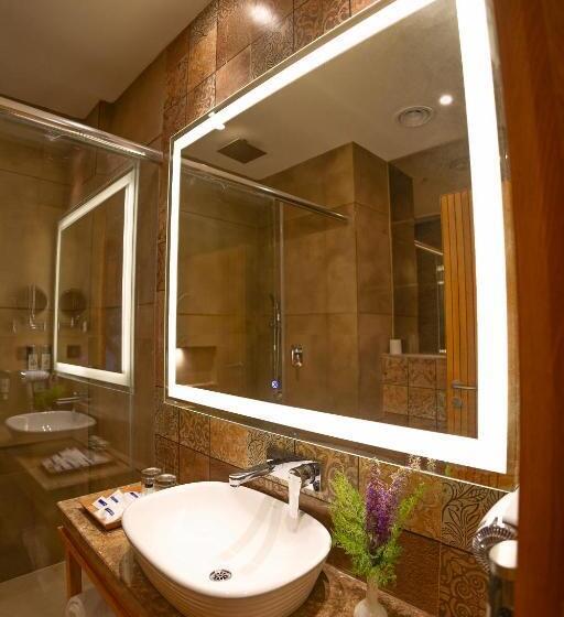 호텔 Presidium Sarovar Premiere Dalhousie