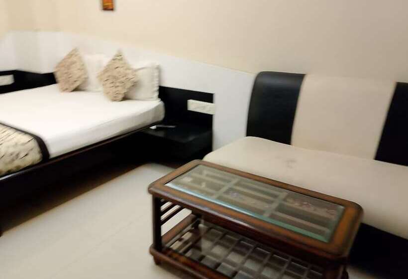 هتل Shivam Inn Muzaffarpur