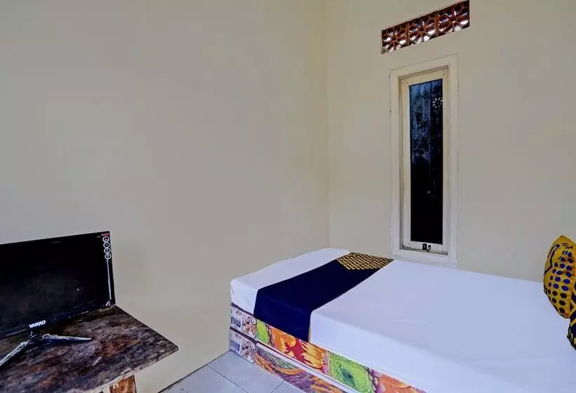 ホテル Spot On 92799 Tanjung Indah Homestay Syariah