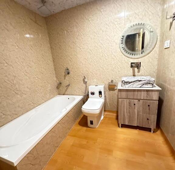 Hotel The Heritage Safina Group Of Houseboats