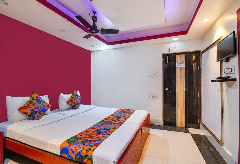 Отель Fabexpress Trivedi International