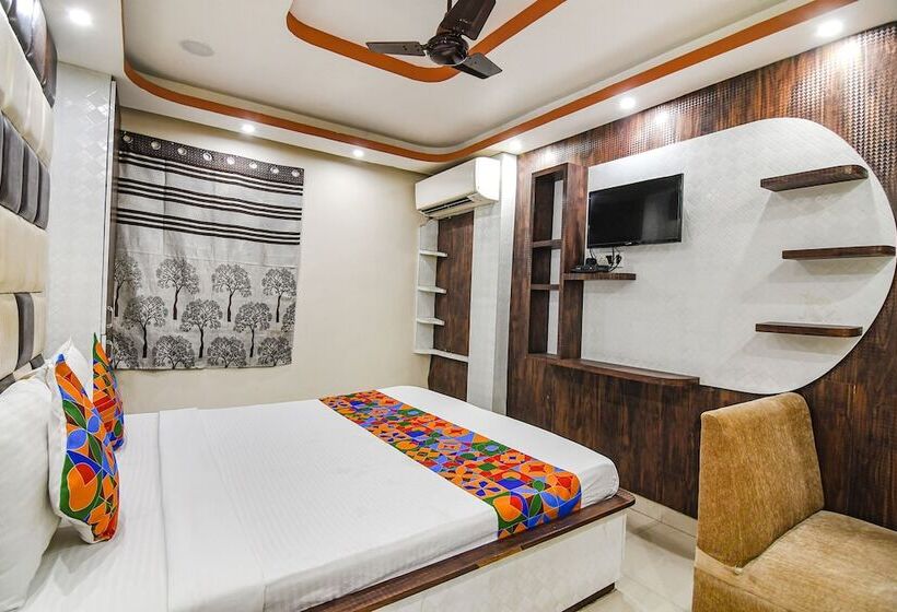 Отель Fabexpress Trivedi International