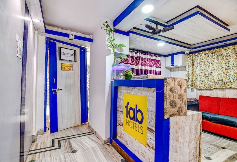Отель Fabexpress Trivedi International