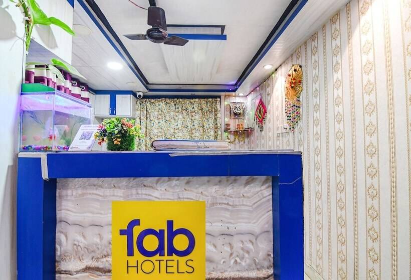Отель Fabexpress Trivedi International