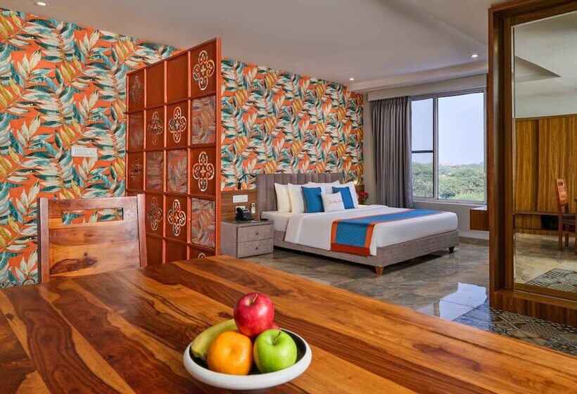 Отель Zone Connect By The Park Indore