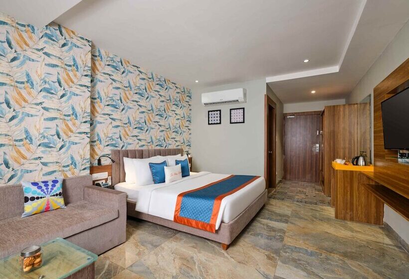 Отель Zone Connect By The Park Indore