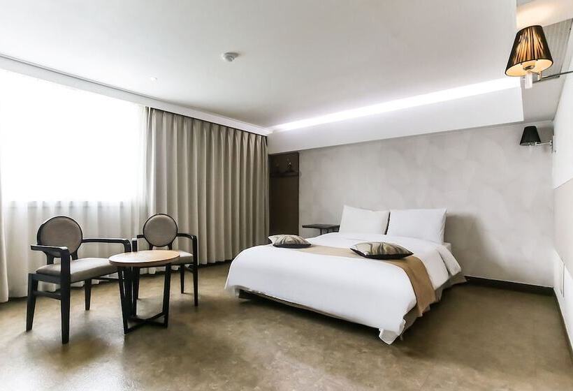 מוטל Yeoju Reverse