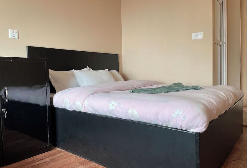 پانسیون Yuriko Guest House