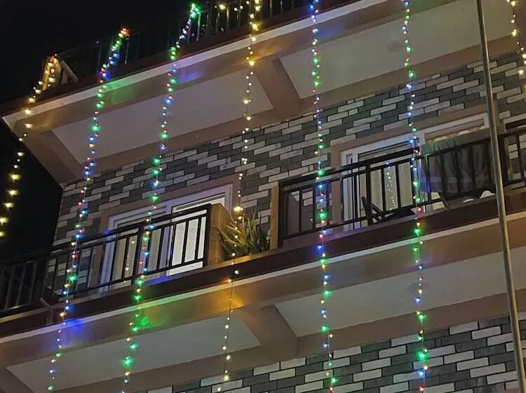 پانسیون Yuriko Guest House