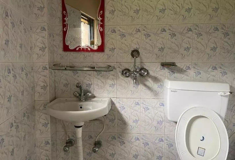 پانسیون Yuriko Guest House