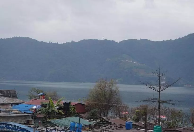 پانسیون Yuriko Guest House