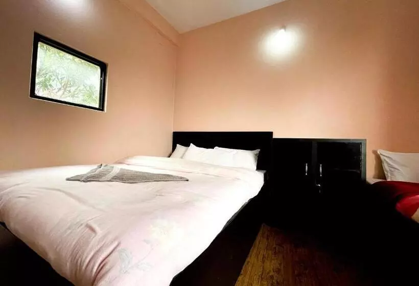 پانسیون Yuriko Guest House
