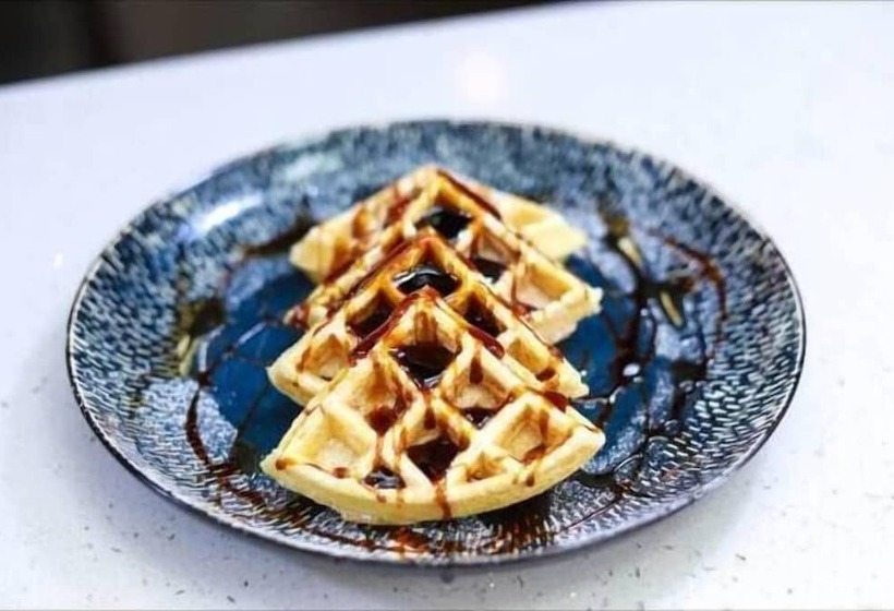 تختخواب و صبحانه Messay