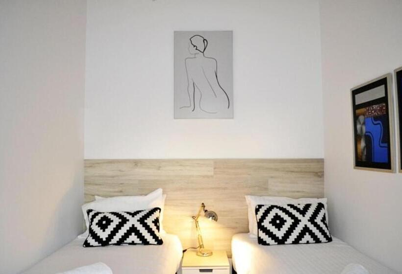 Coastal Oceanview 2bedrm 2bath Pool & Slide!